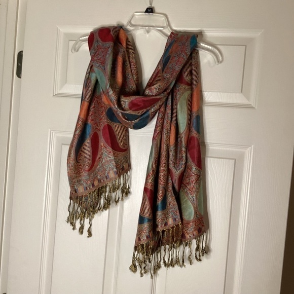 4 You Women’s Paisley Pashmina Scarf - Picture 2 of 6